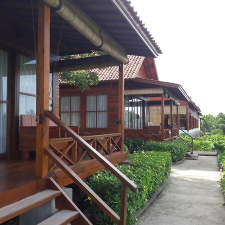 Marind Dive Eco Resort Waha Bagian luar foto