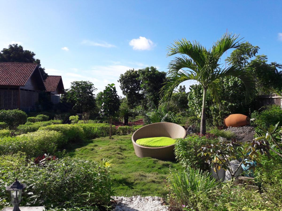 Marind Dive Eco Resort Waha Bagian luar foto